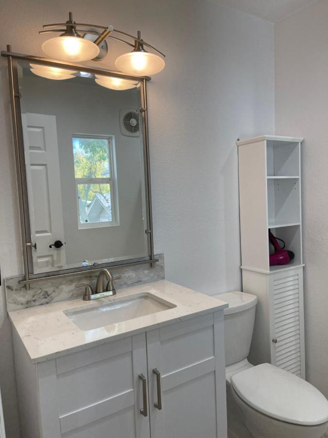 2 Bedroom Apartment Auburndale Bagian luar foto