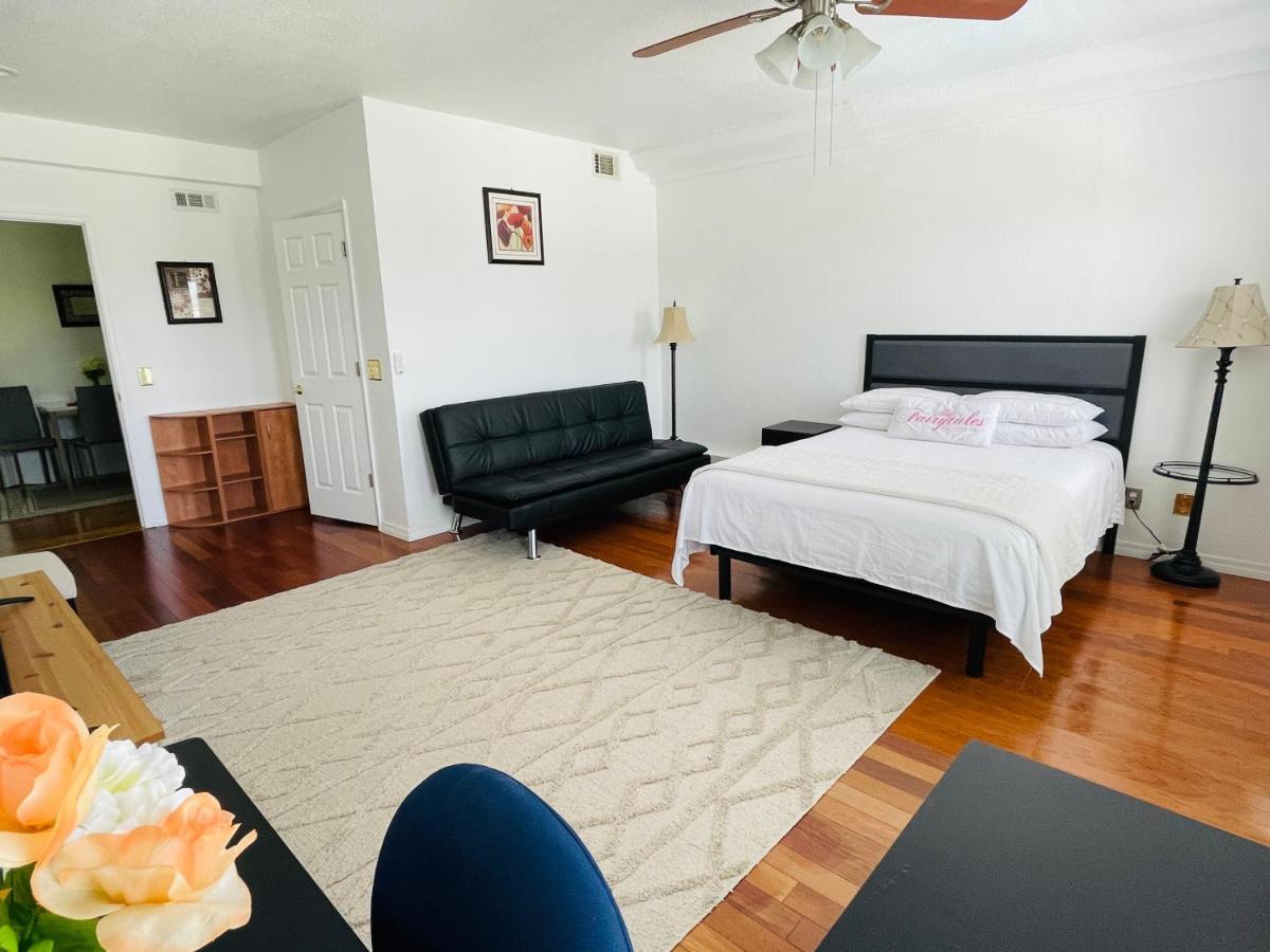 2 Bedroom Apartment Auburndale Bagian luar foto