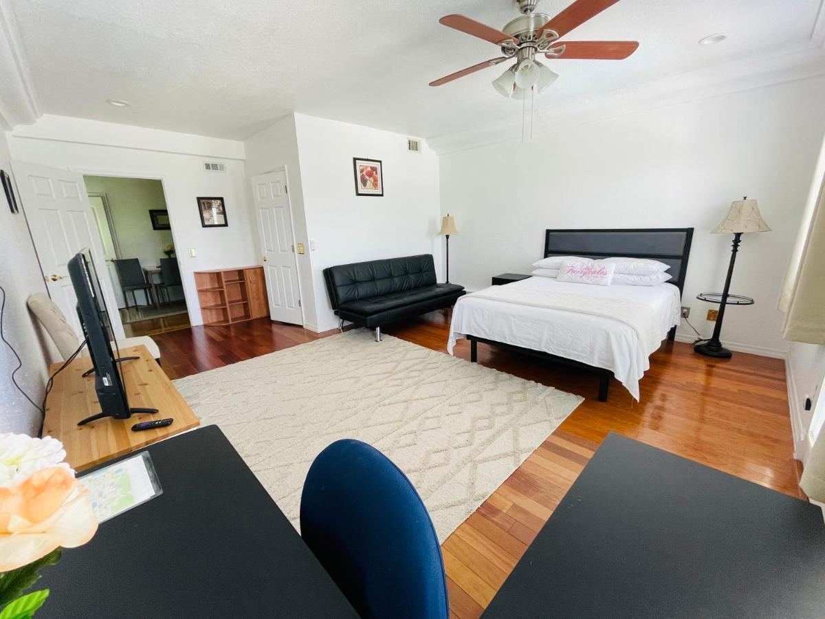 2 Bedroom Apartment Auburndale Bagian luar foto